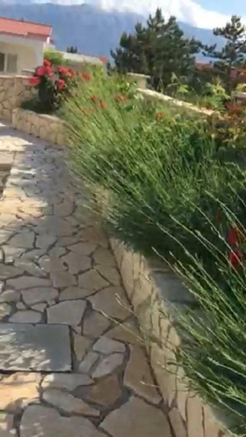 Miro Apartmani Ražanac Exterior foto